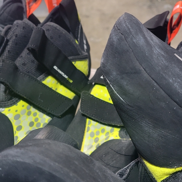 Five Ten Quantum VCS Rock Climbing Shoe - Picture 3 of 5